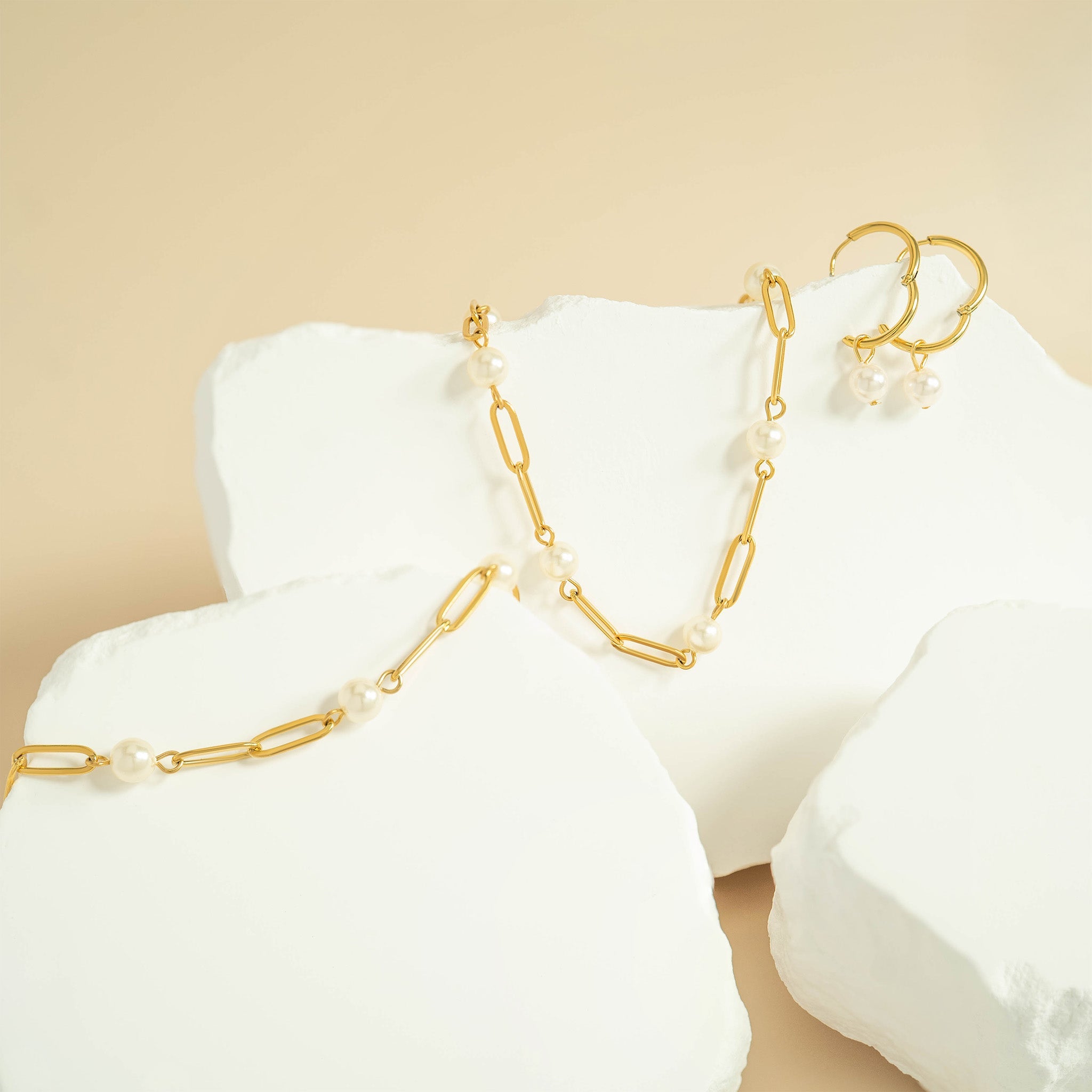 18K Gold PVD Stainless Steel Pearl Station Paperclip Chain Necklace