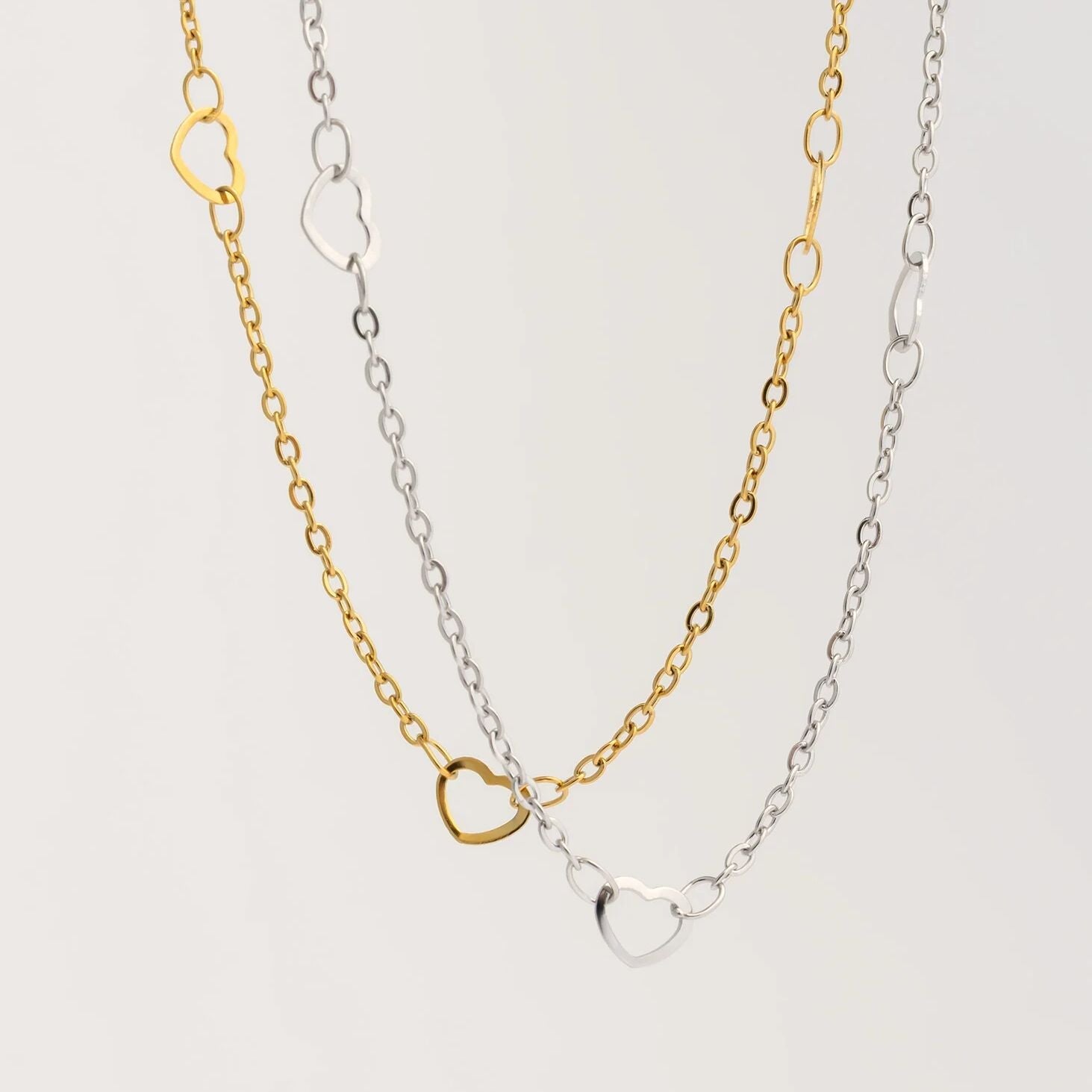 18K Gold PVD Stainless Station Hearts Anklet