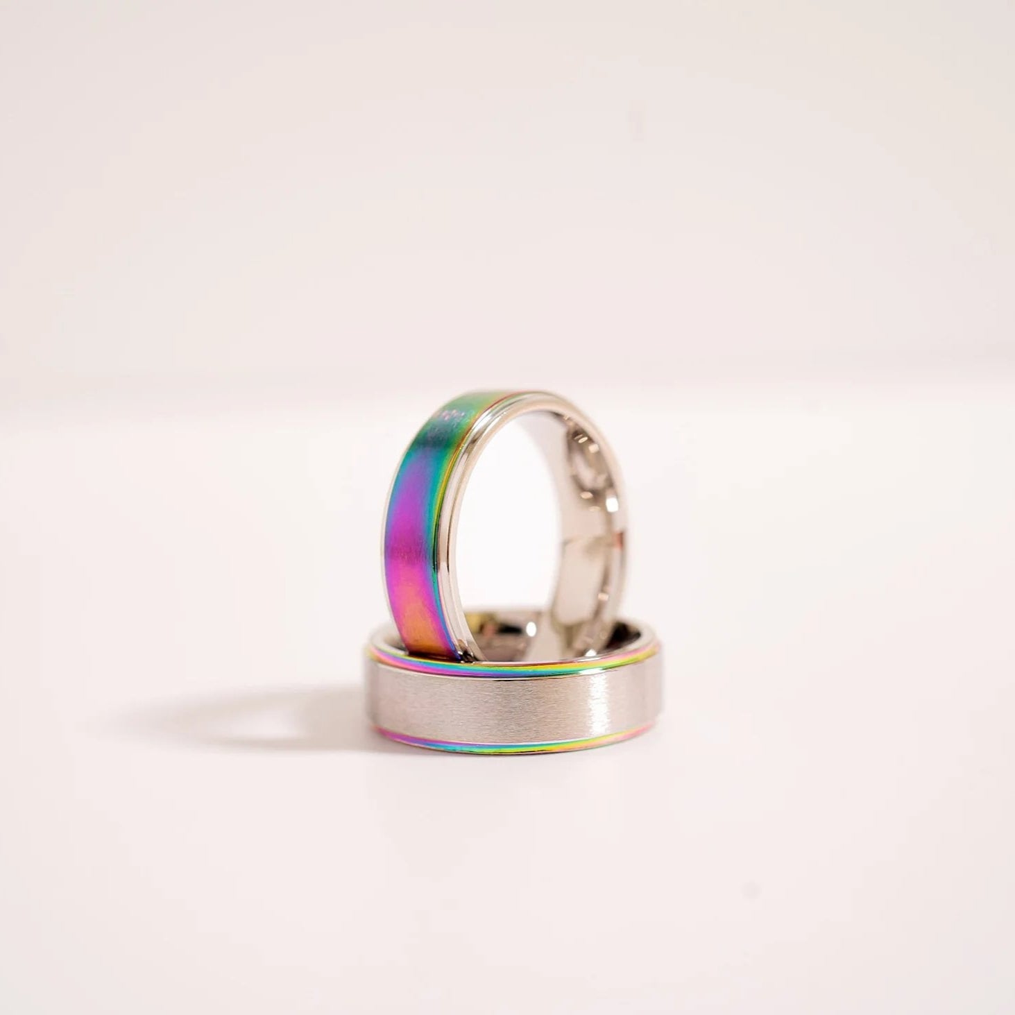 Stainless Steel Rainbow Center Polished Edge Ring