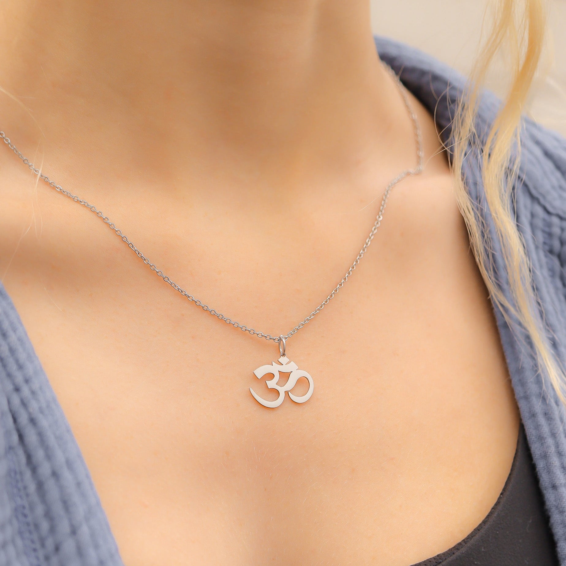 18K Gold PVD Stainless Steel Om Pendant