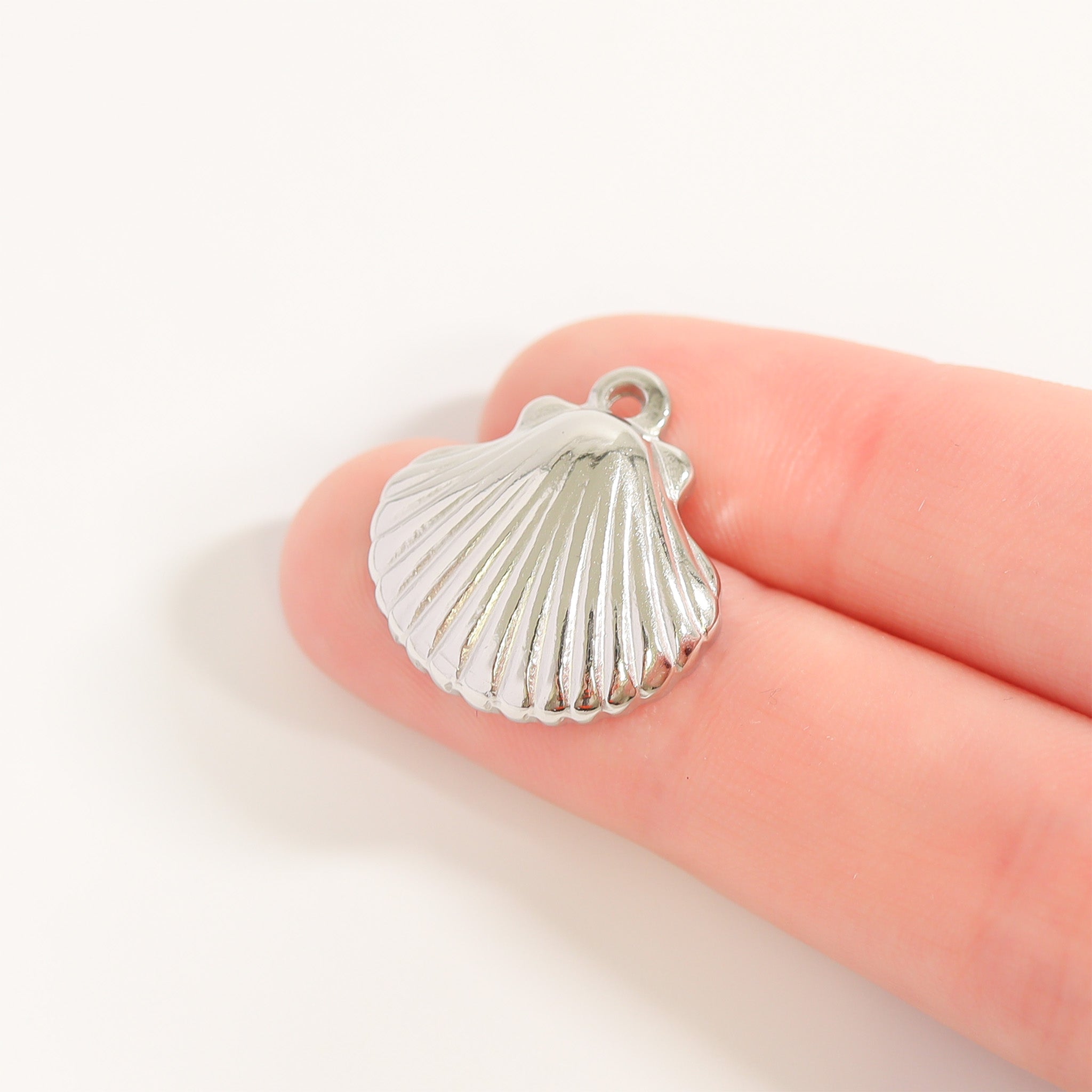 18K Gold PVD Stainless Steel Shell Charm