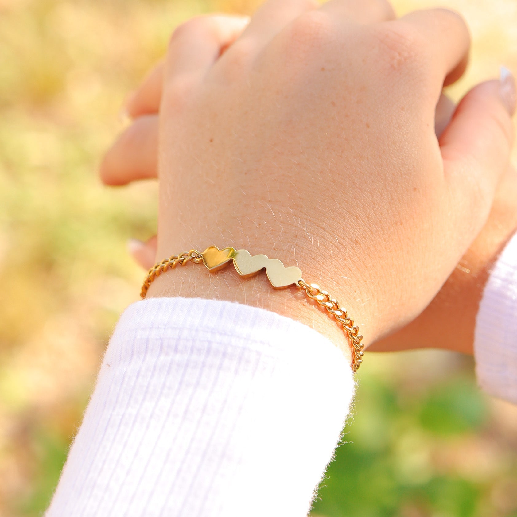 18K Gold PVD Stainless Steel Engravable 3 Hearts on Curb Chain Bracelet