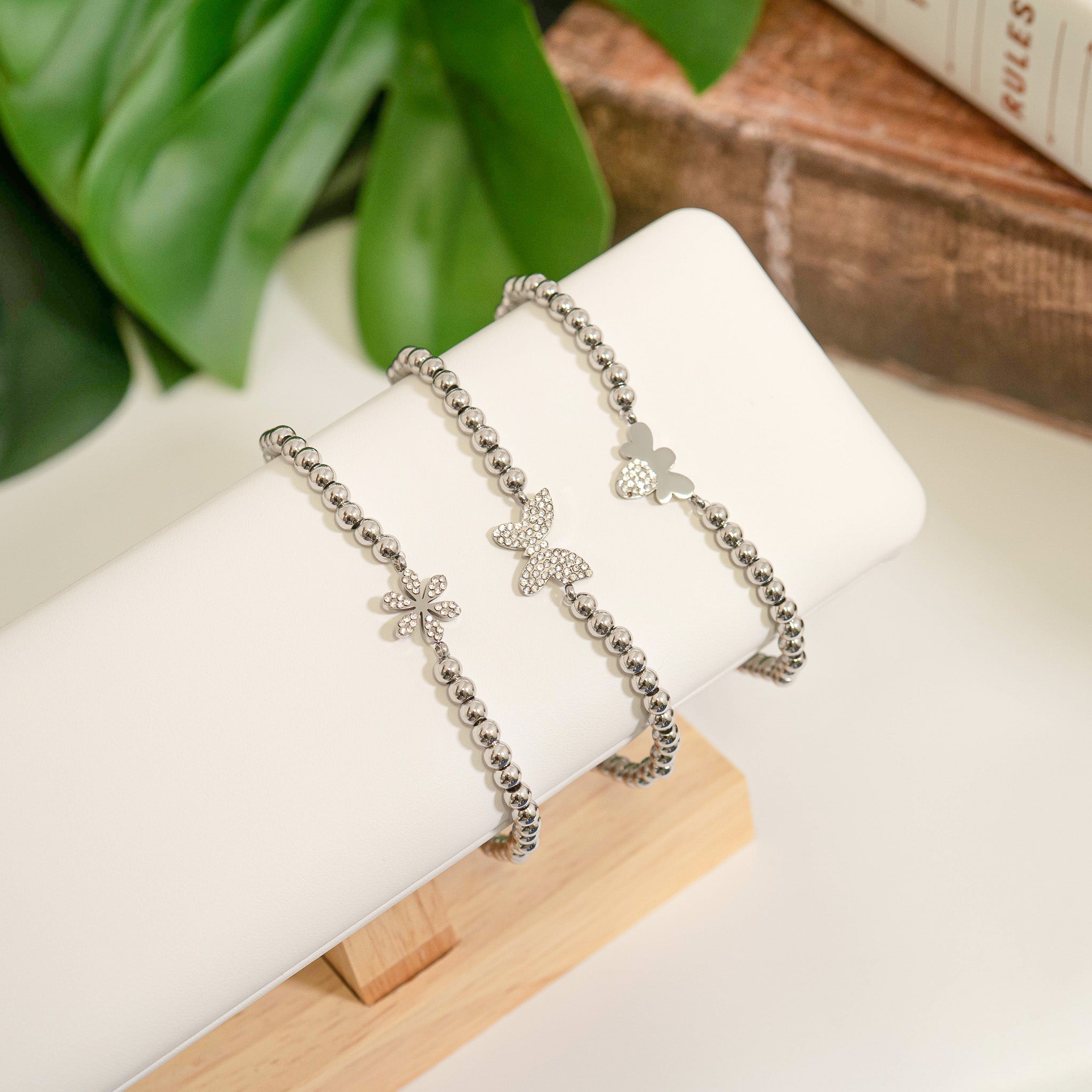 18K Gold PVD Stainless Steel Stone Bee Metal Beaded Stretch Bracelet