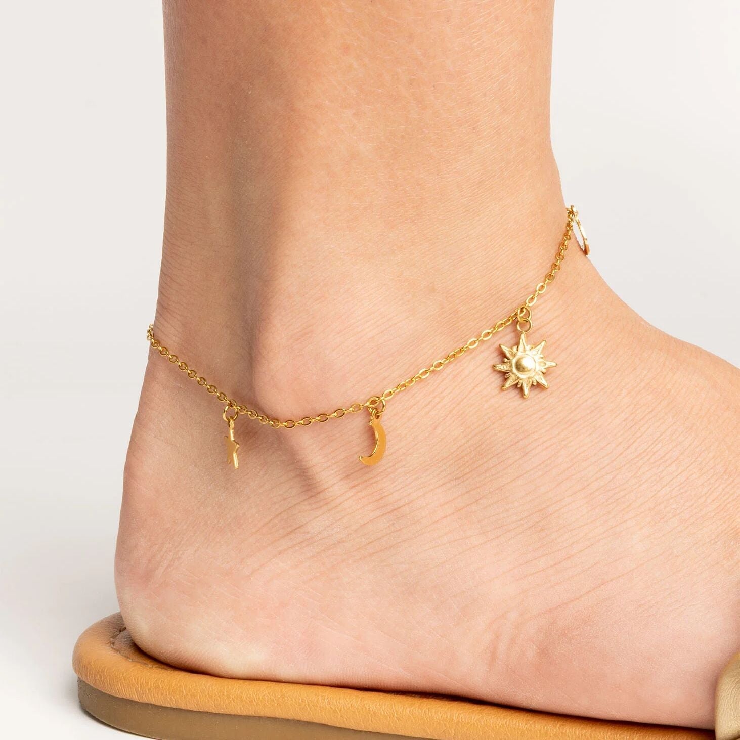 18K Gold PVD Stainless Steel Moon and Star Charms Anklet