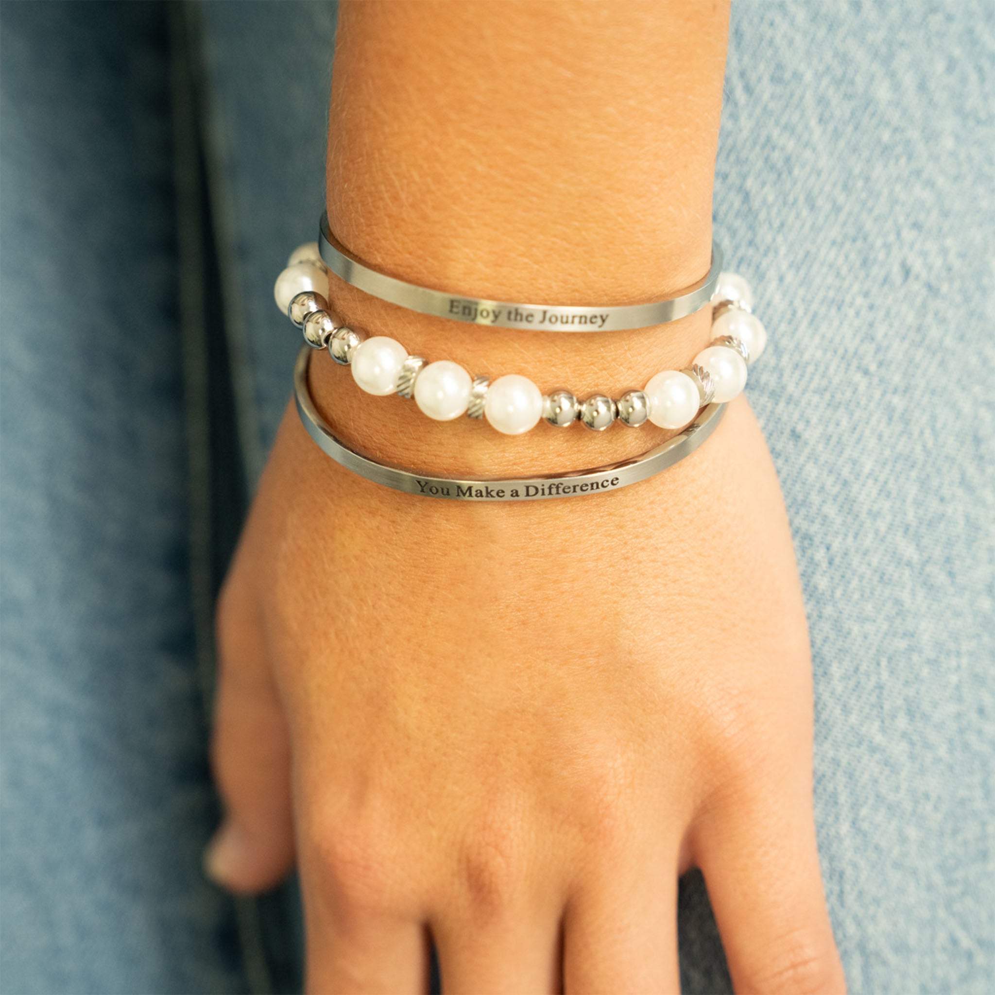 18K Gold PVD 8mm Kiska Glass Pearl Beaded Stretch Bracelet
