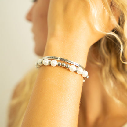 18K Gold PVD 8mm Kiska Glass Pearl Beaded Stretch Bracelet