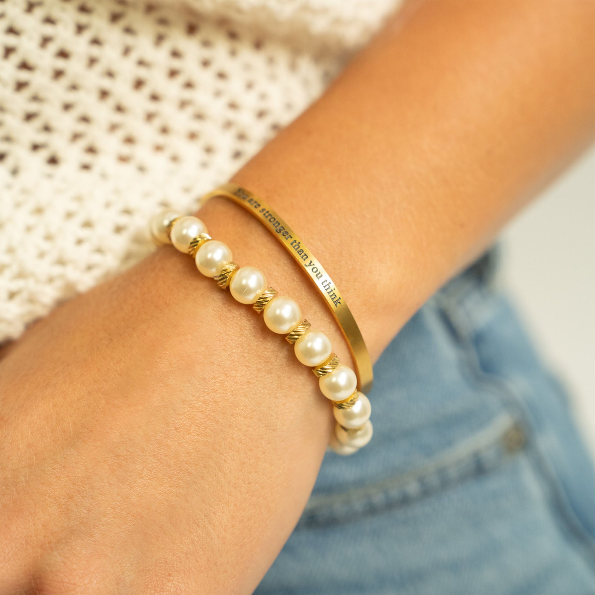 18K Gold PVD 8mm Kiska Glass Pearl Beaded Stretch Bracelet