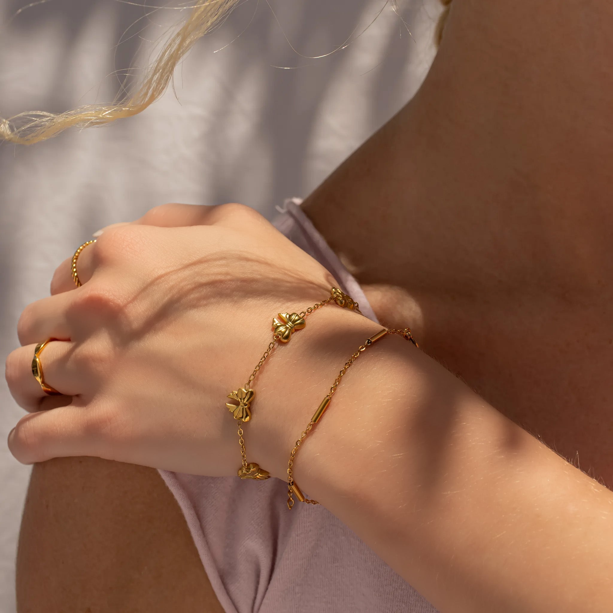 18K Gold PVD Stainless Steel Bow Station Bracelet