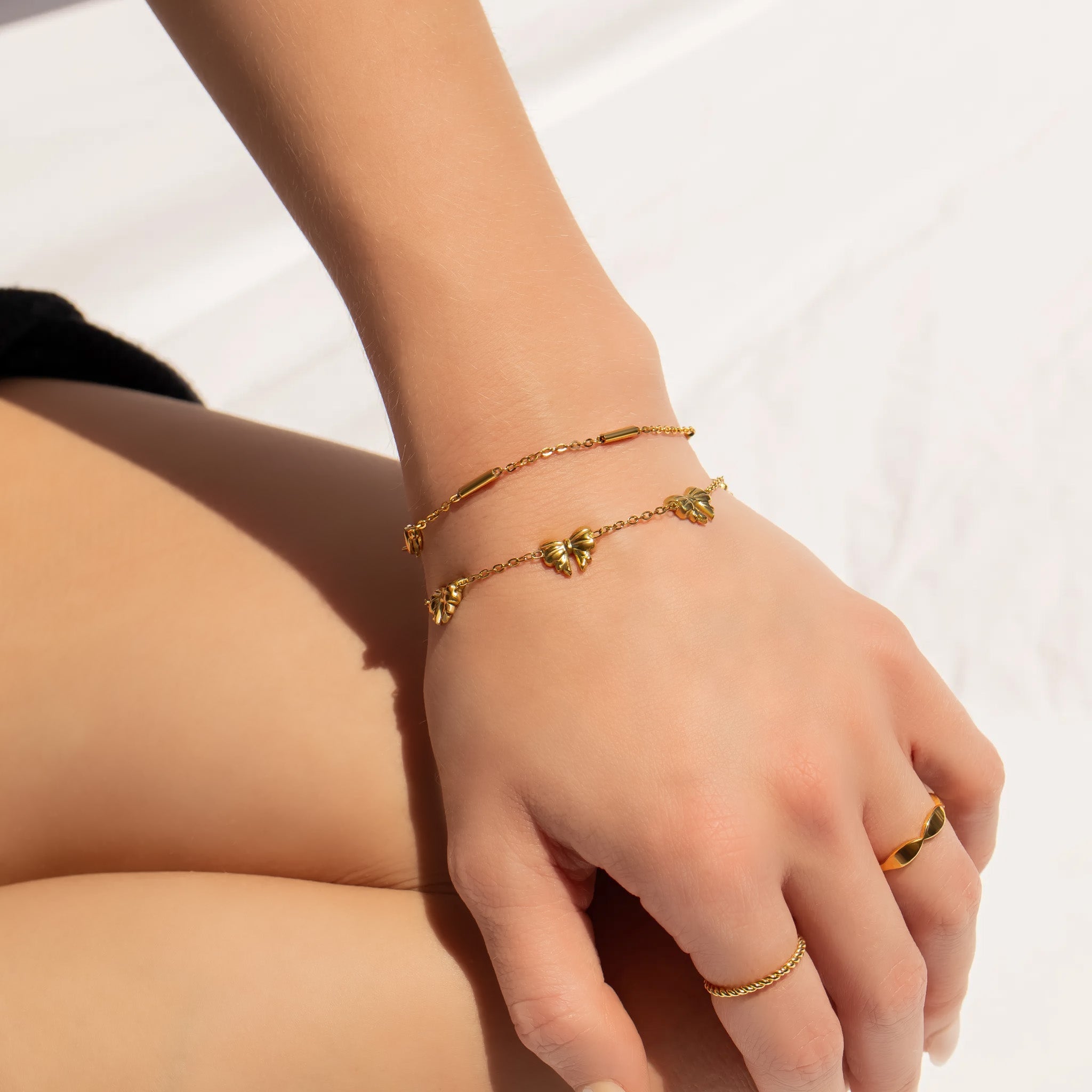 18K Gold PVD Stainless Steel Bow Station Bracelet