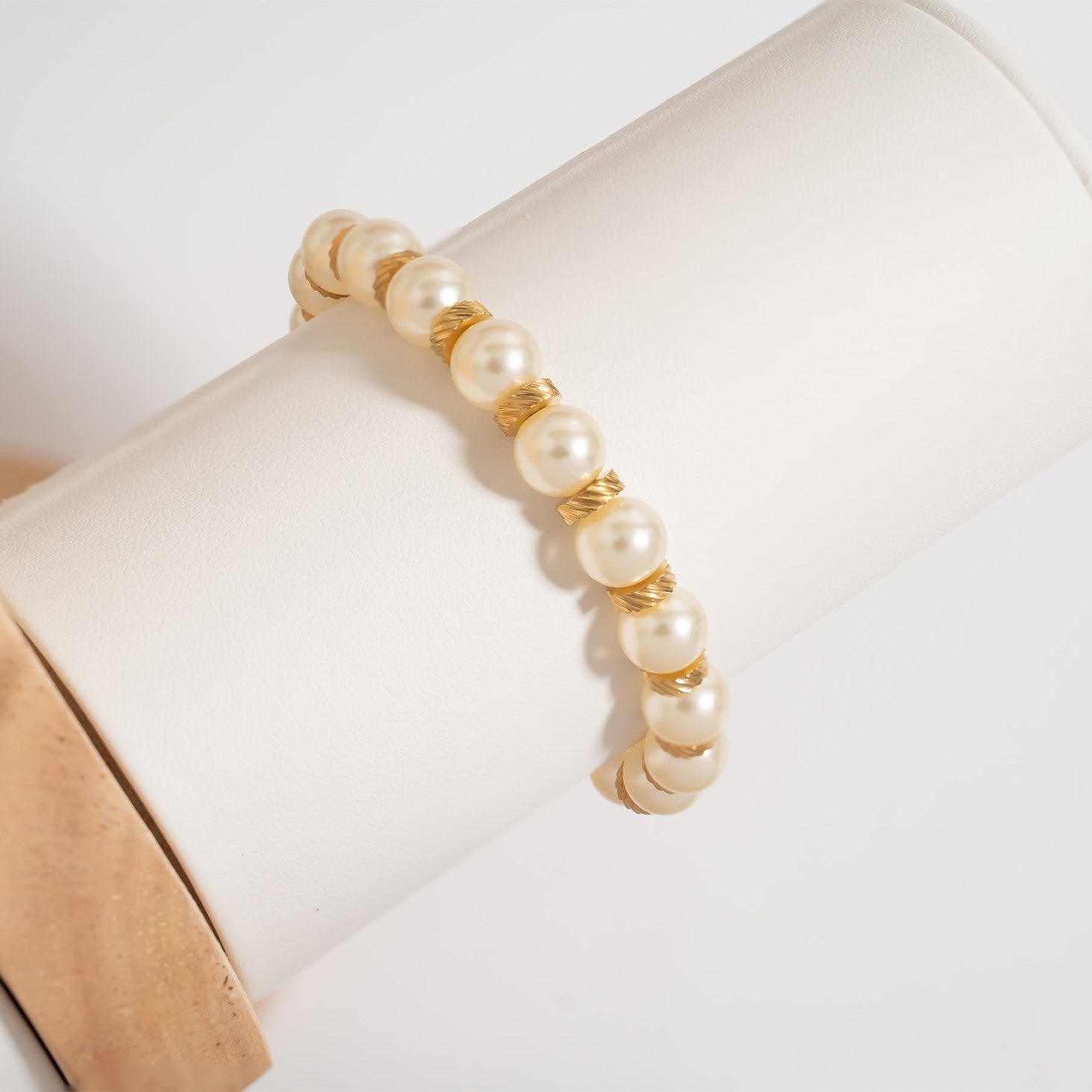 18K Gold PVD 8mm Kiska Glass Pearl Beaded Stretch Bracelet