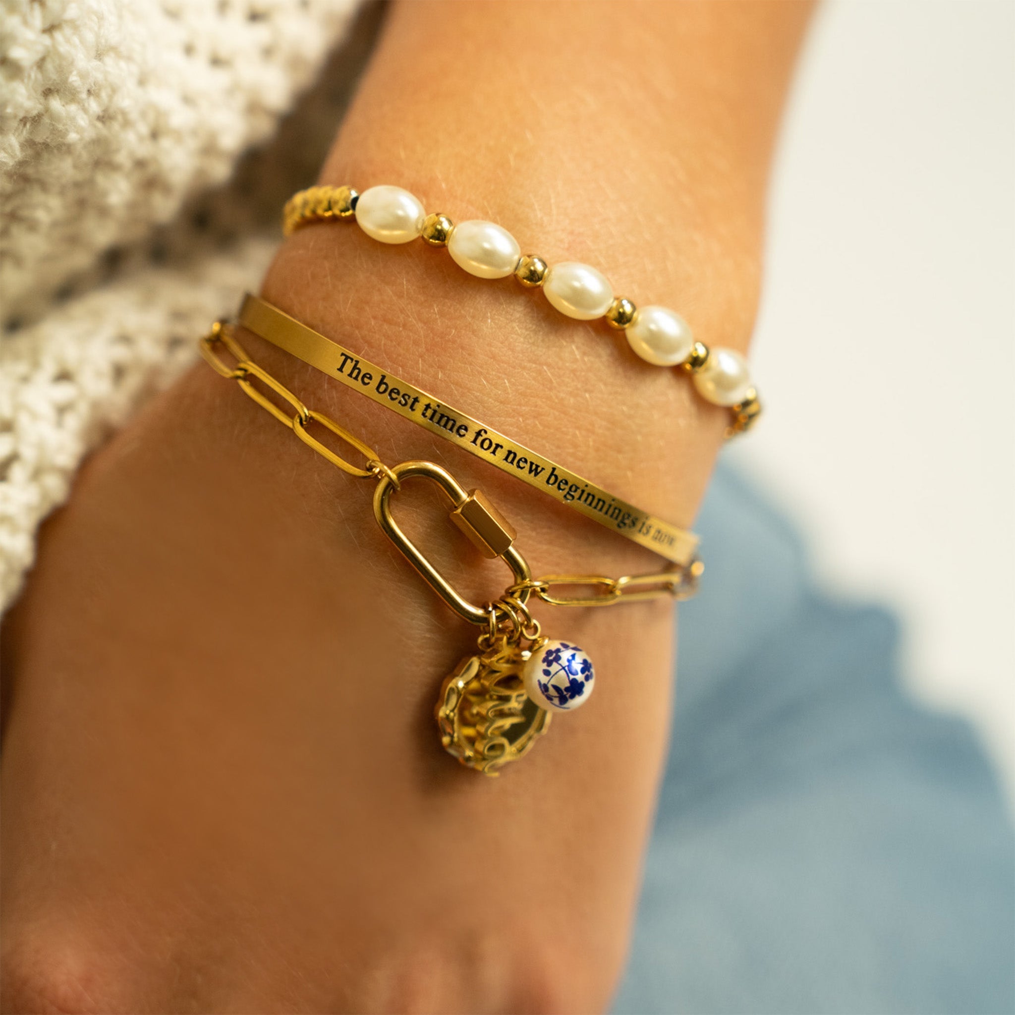 18K Gold PVD 8mm Kiska Glass Pearl Beaded Stretch Bracelet