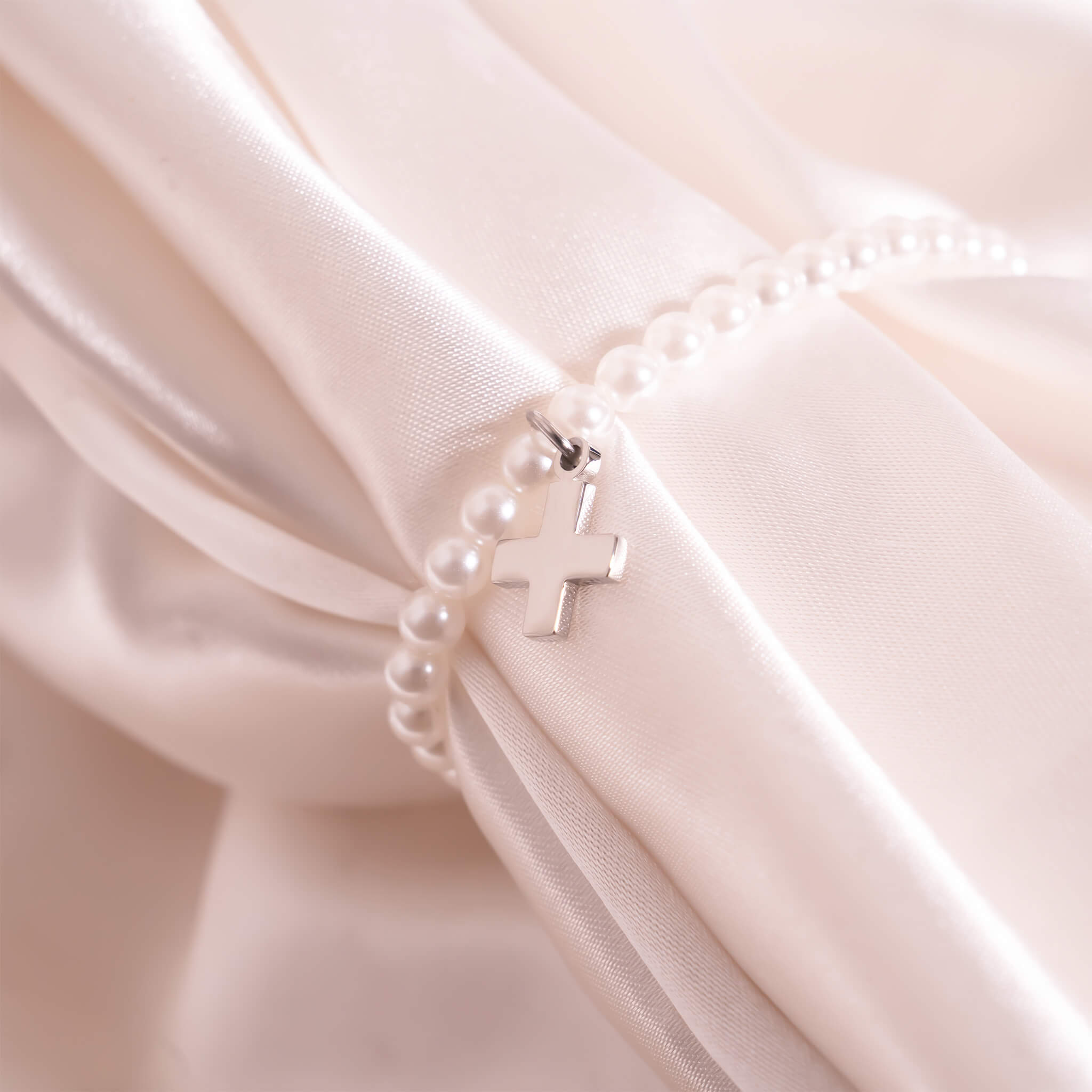 18K Gold PVD Stainless Steel Pearl Beaded Bracelet with Cross