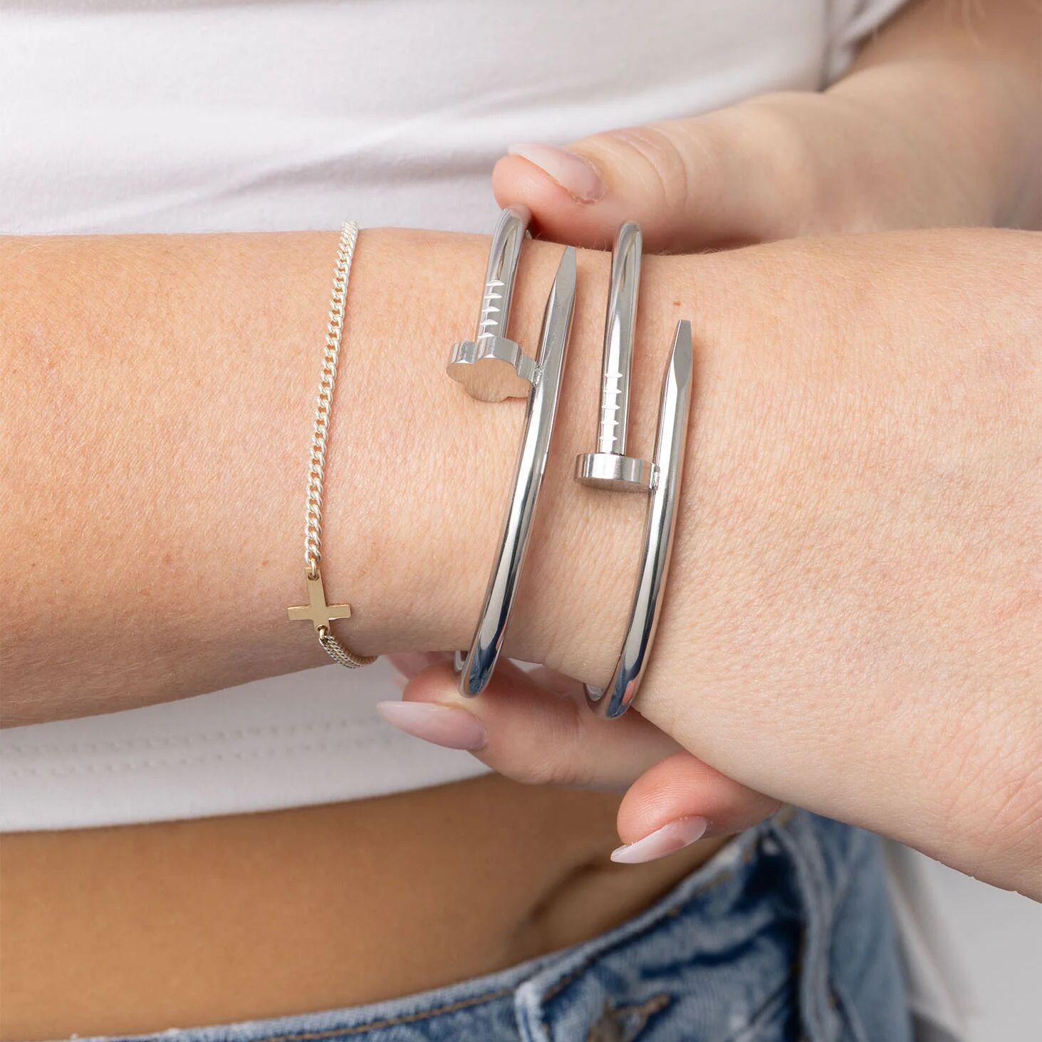 18K Gold PVD Stainless Steel Floral Nail Bangle Bracelet