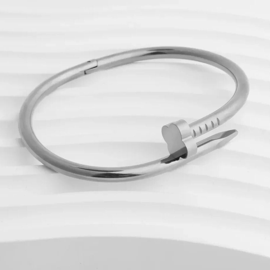 18K Gold PVD Stainless Steel Floral Nail Bangle Bracelet
