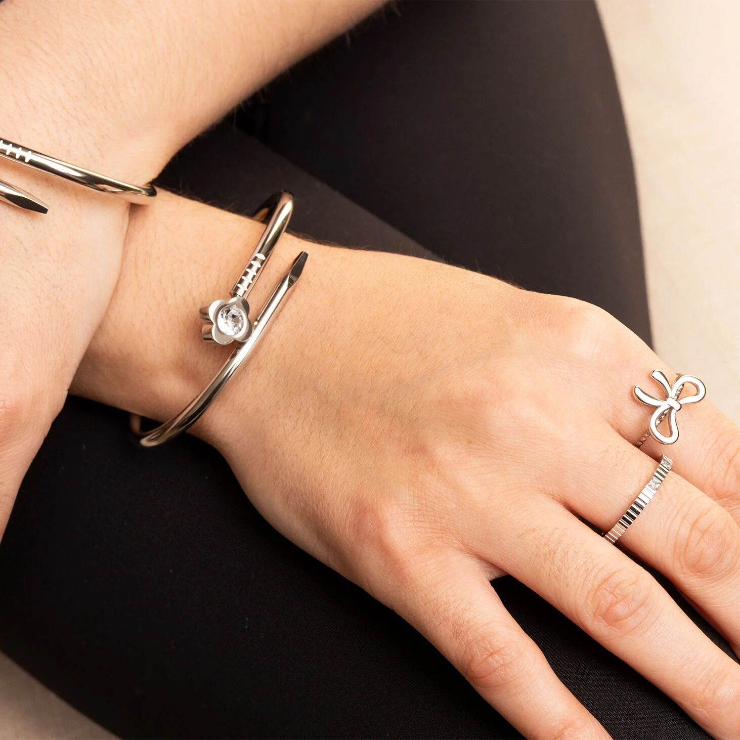 18K Gold PVD Stainless Steel Stone Floral Nail Bangle Bracelet