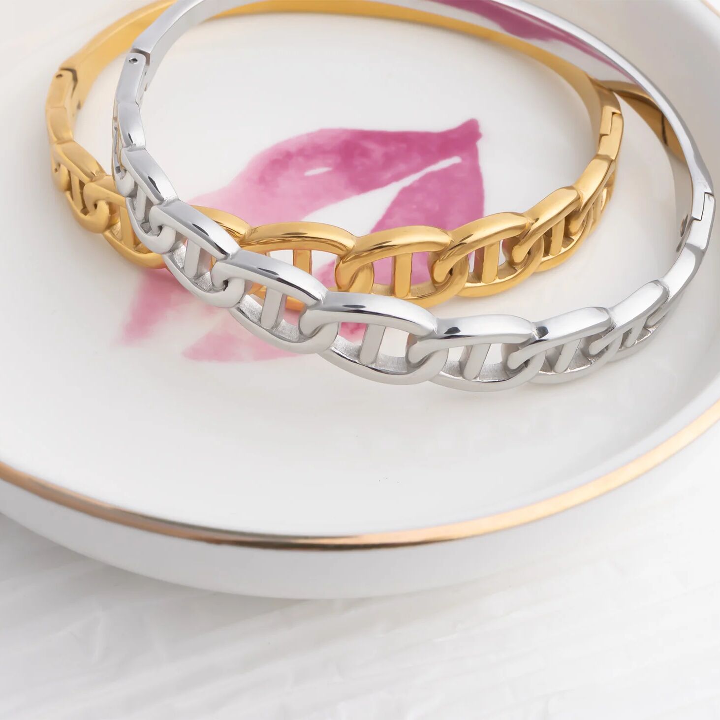 18K Gold PVD Stainless Steel Oval Chain Bangle Bracelet