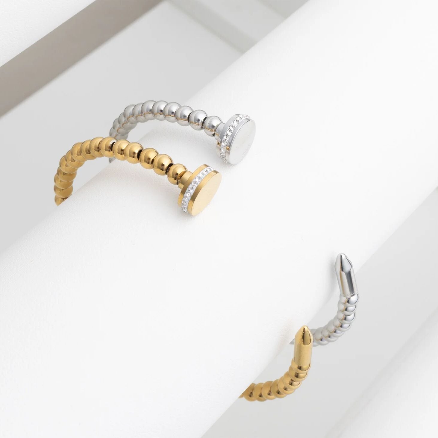 18K Gold PVD Stainless Steel Beaded Nail Bangle Bracelet With Stones