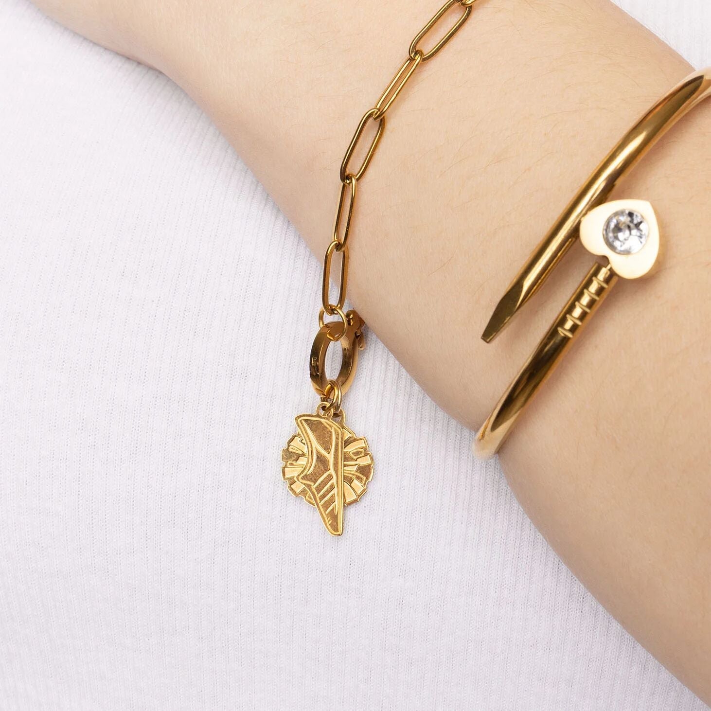18K Gold PVD Stainless Steel Paperclip Lock Charm Holder Bracelet