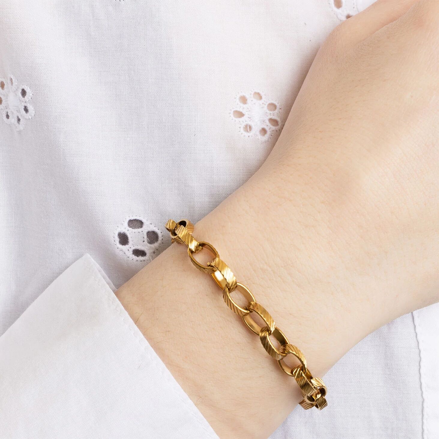 18K Gold PVD Stainless Steel Thick Oval Chain Bracelet