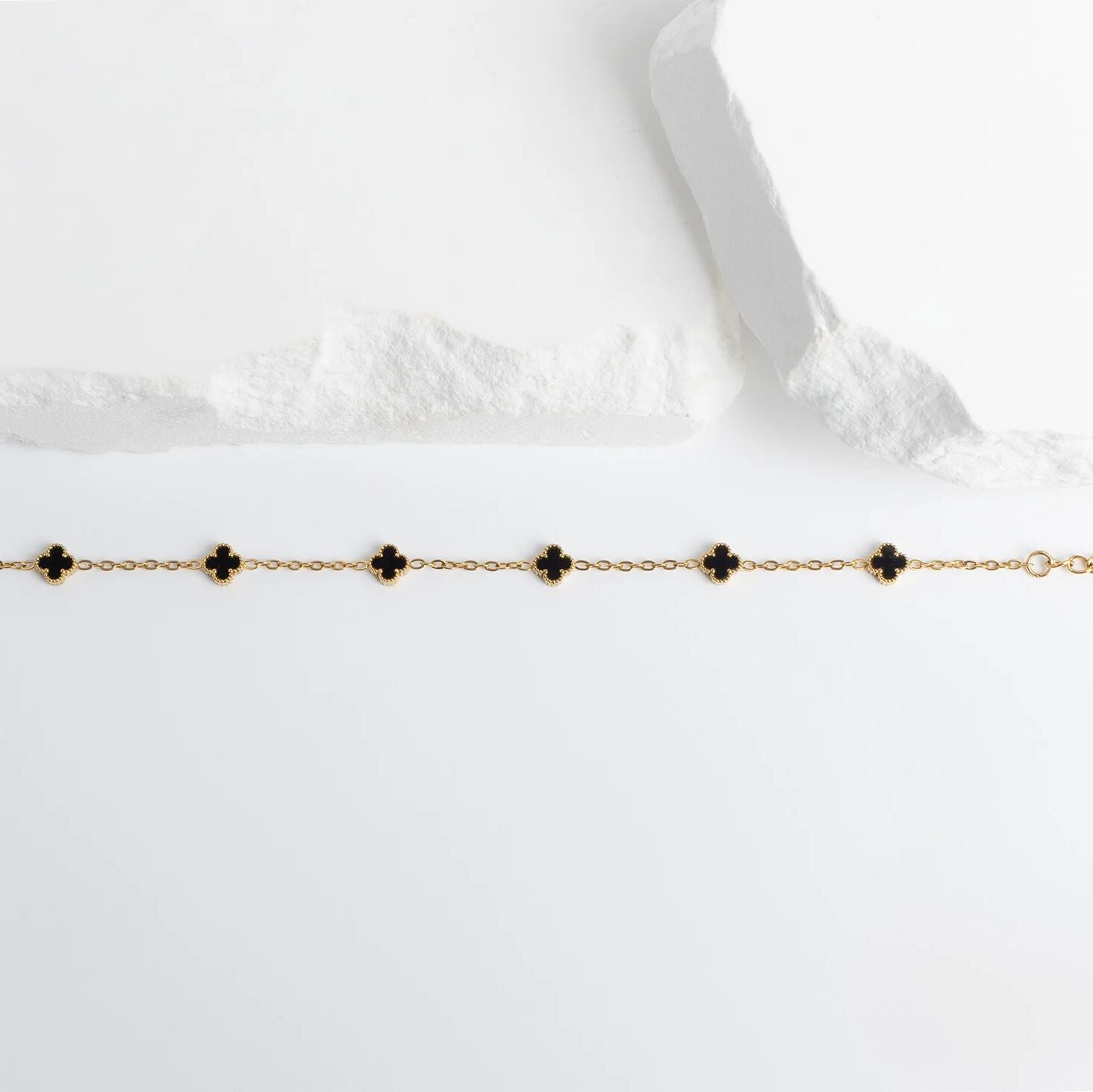 18K Gold PVD Stainless Steel Small Floral Motif Bracelet