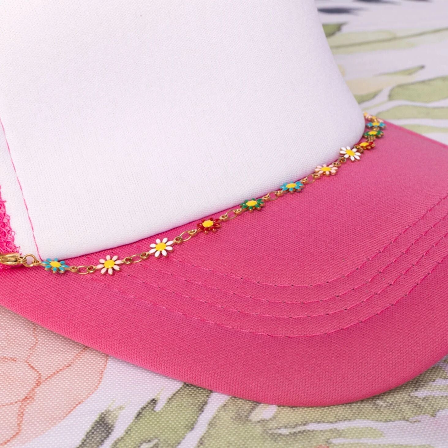 18K Gold PVD Stainless Steel Multi-Colored Daisy Trucker Hat Chain