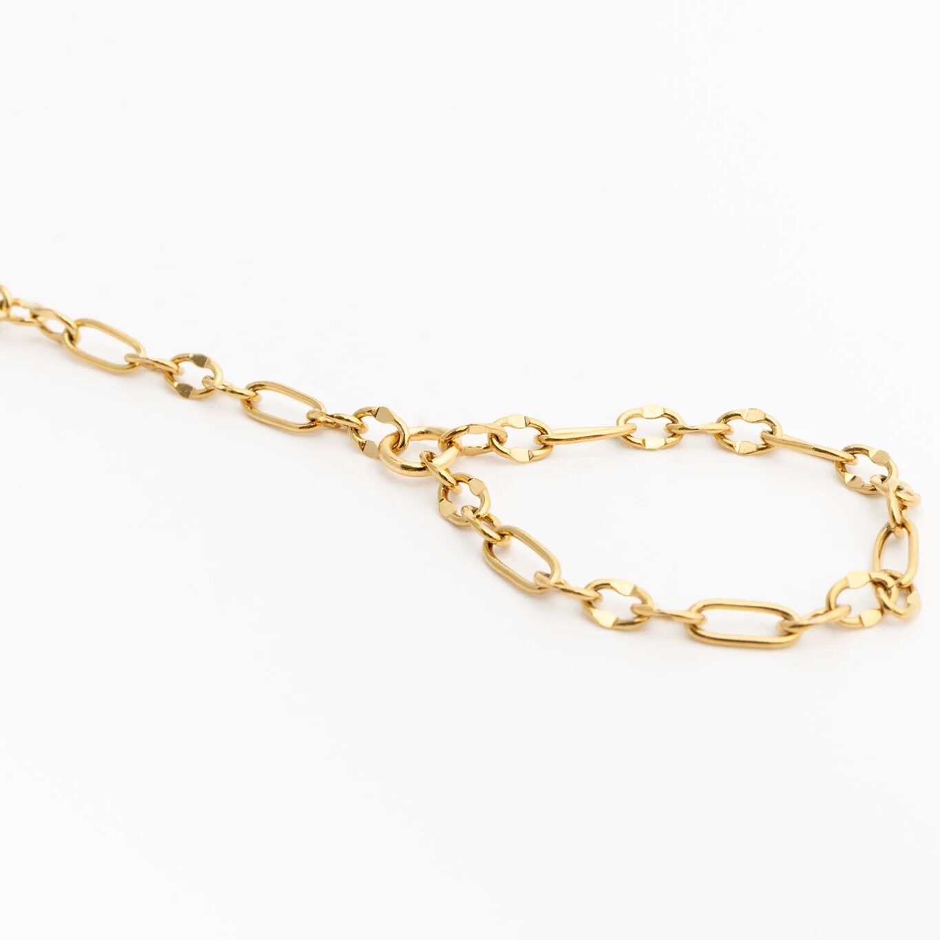 18K Gold PVD Stainless Steel Smooth Lip Hand Chain