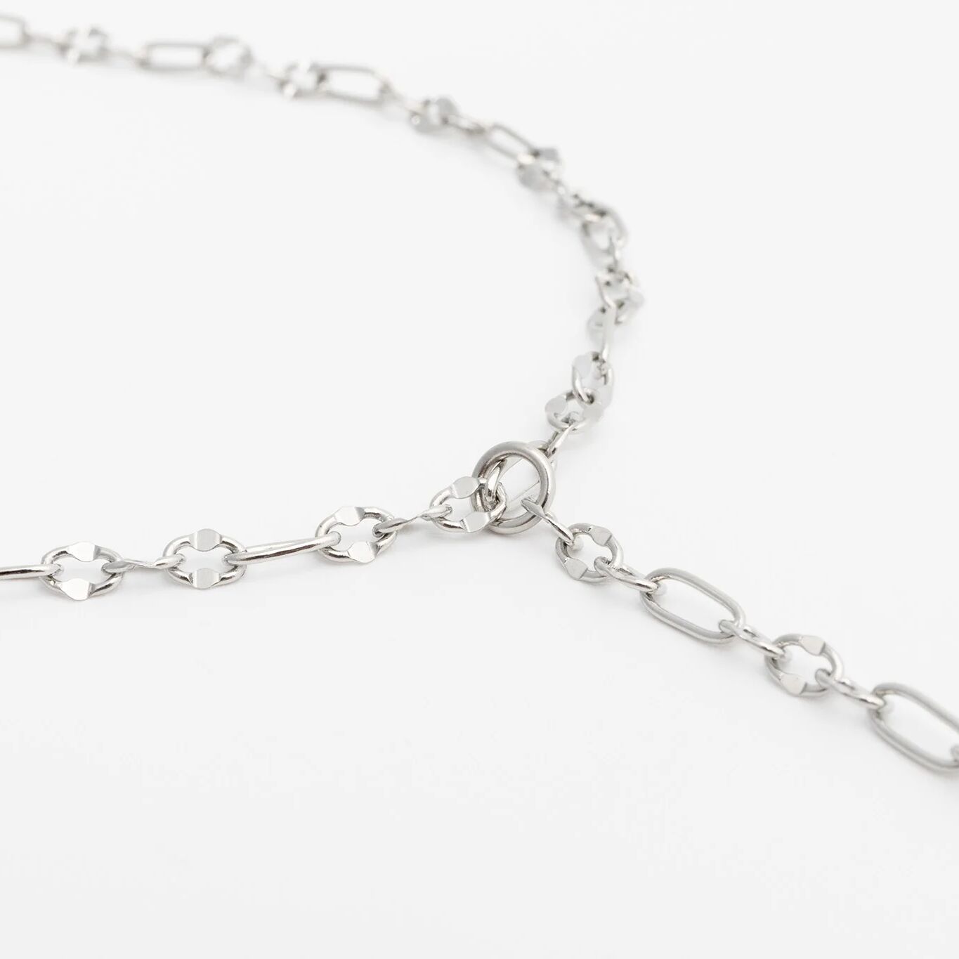 18K Gold PVD Stainless Steel Smooth Lip Hand Chain
