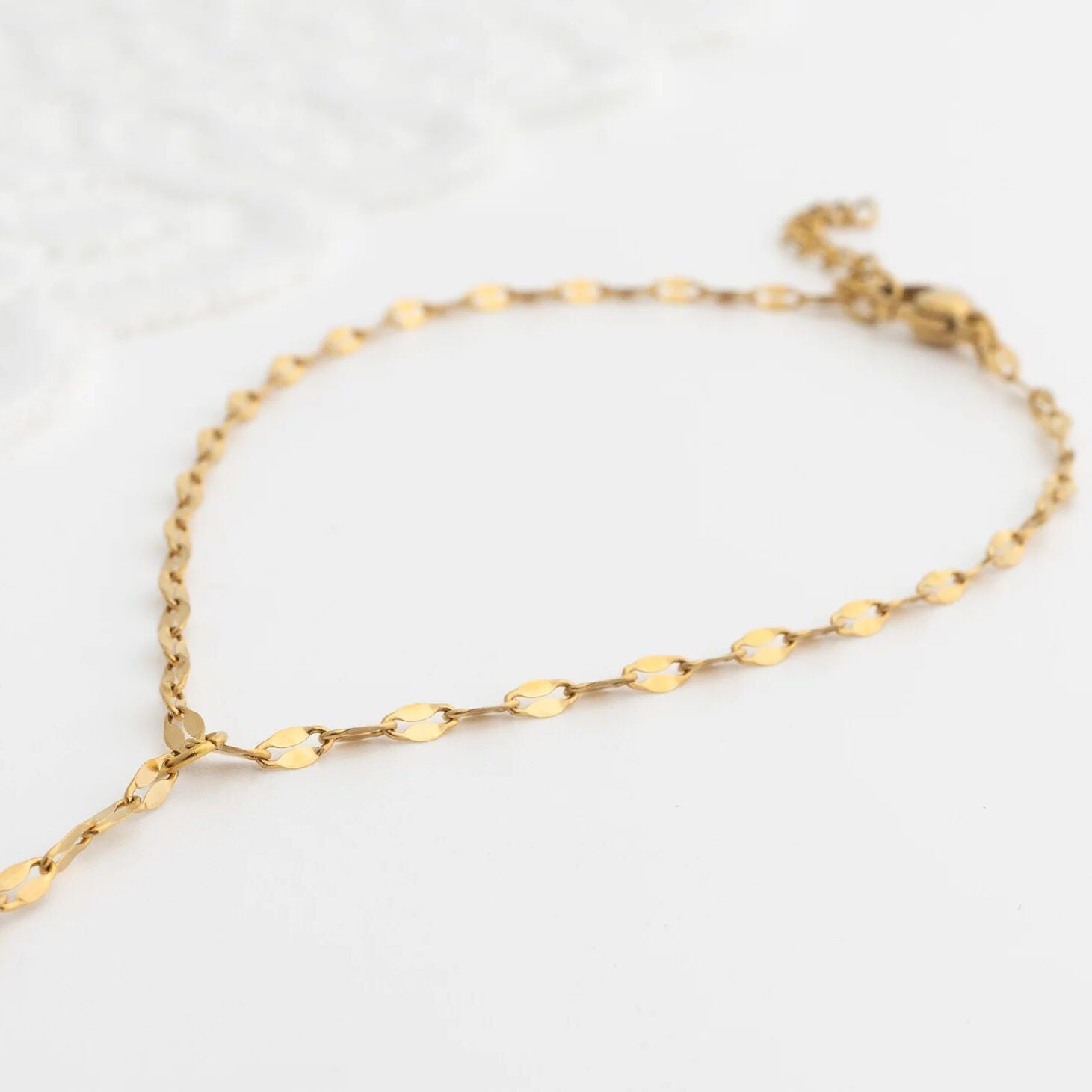 18K Gold PVD Stainless Steel Lip Hand Chain