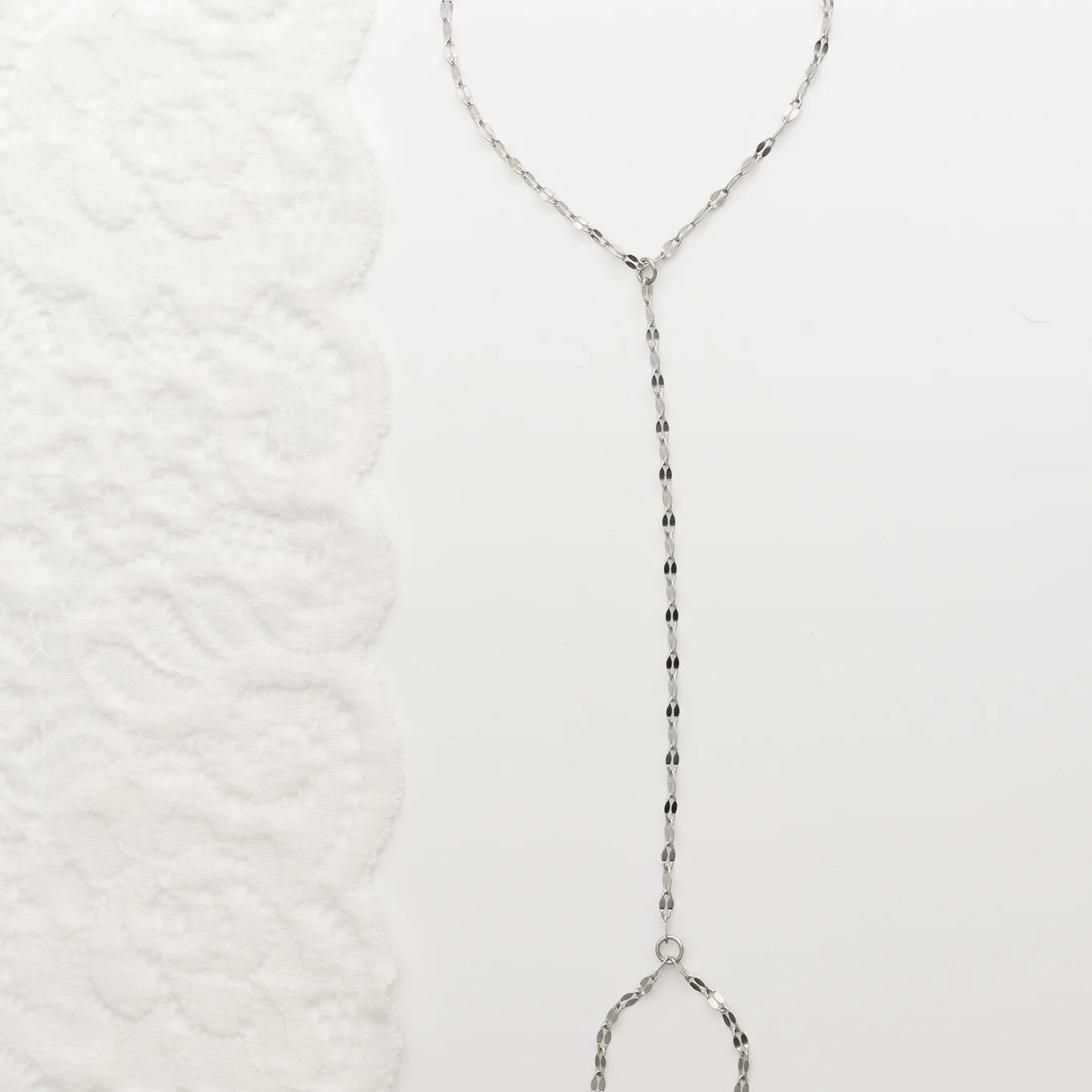 18K Gold PVD Stainless Steel Lip Hand Chain