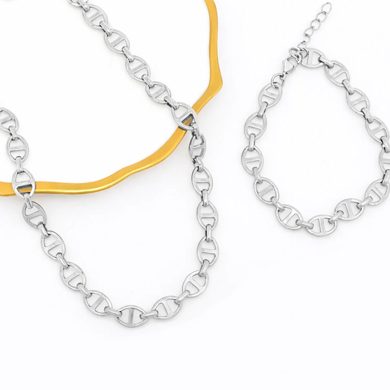 18K Gold PVD Stainless Steel Thick Oval Chain Necklace