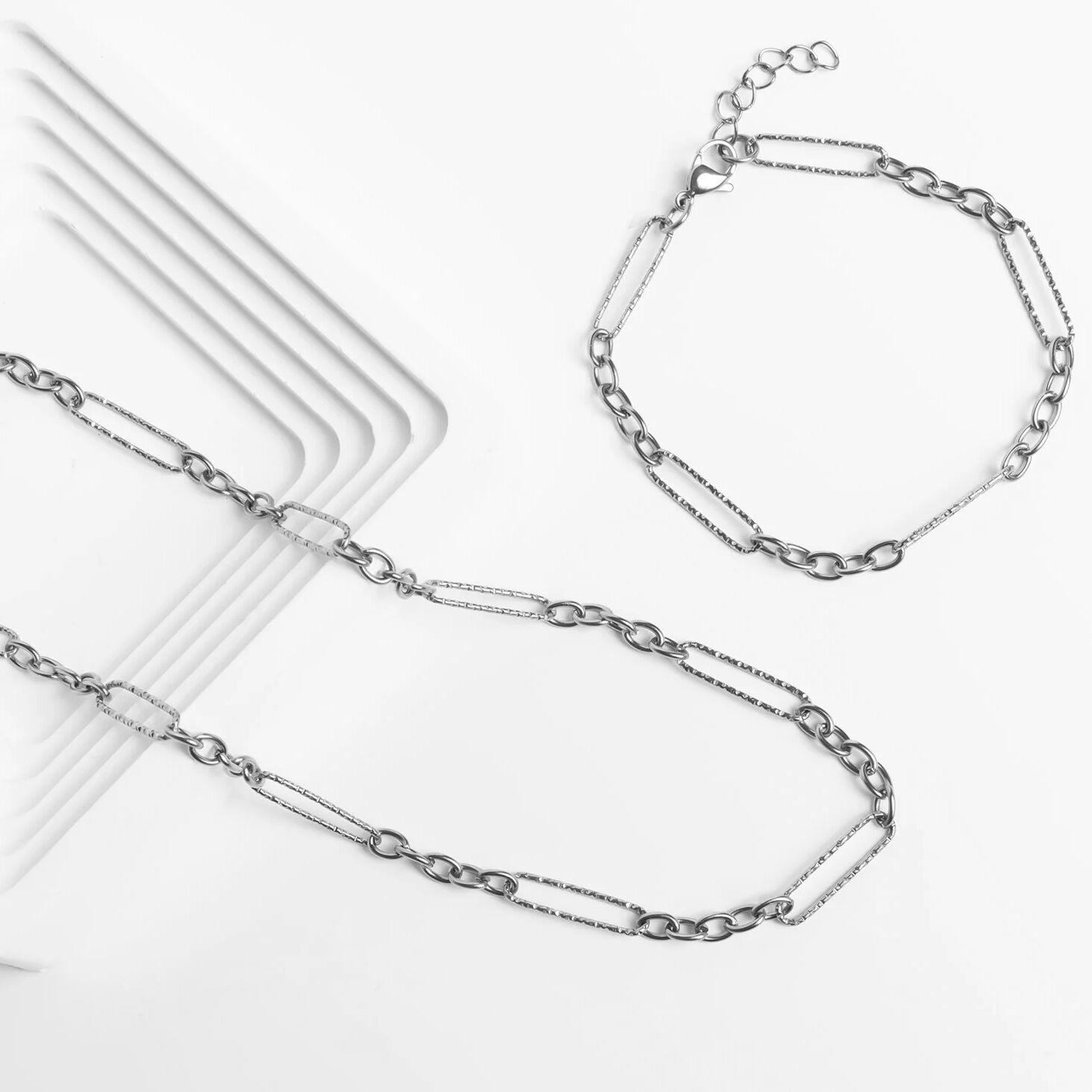 18K Gold PVD Stainless Steel Long Paperclip Textured Chain Bracelet