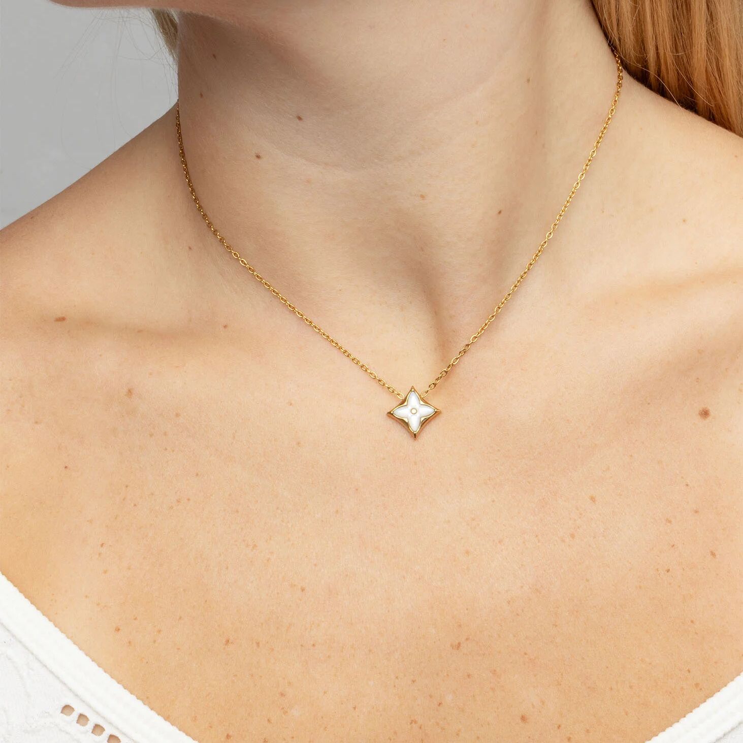 18K Gold PVD Stainless Steel Mother Of Pearl Star Pendant Necklace