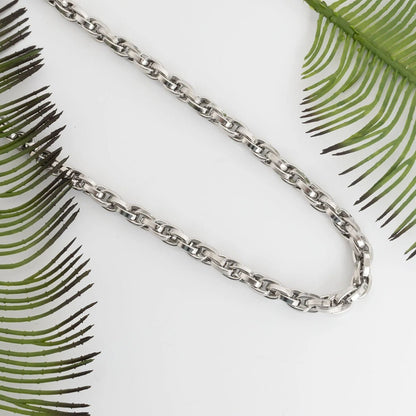 18K Gold PVD Stainless Steel Twisted Oval Chain Necklace