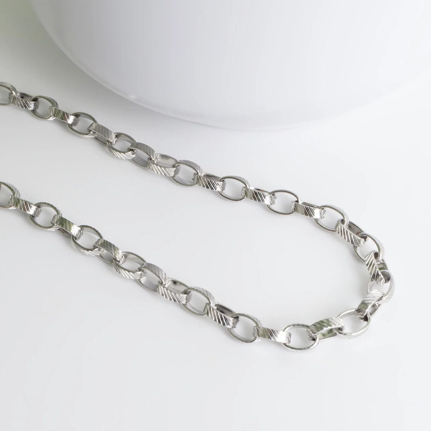 18K Gold PVD Stainless Steel Thick Oval Chain Necklace