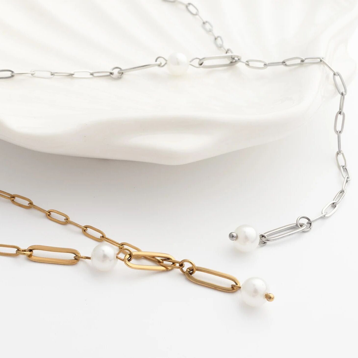 18K Gold PVD Stainless Steel Paperclip Pearl Y Necklace