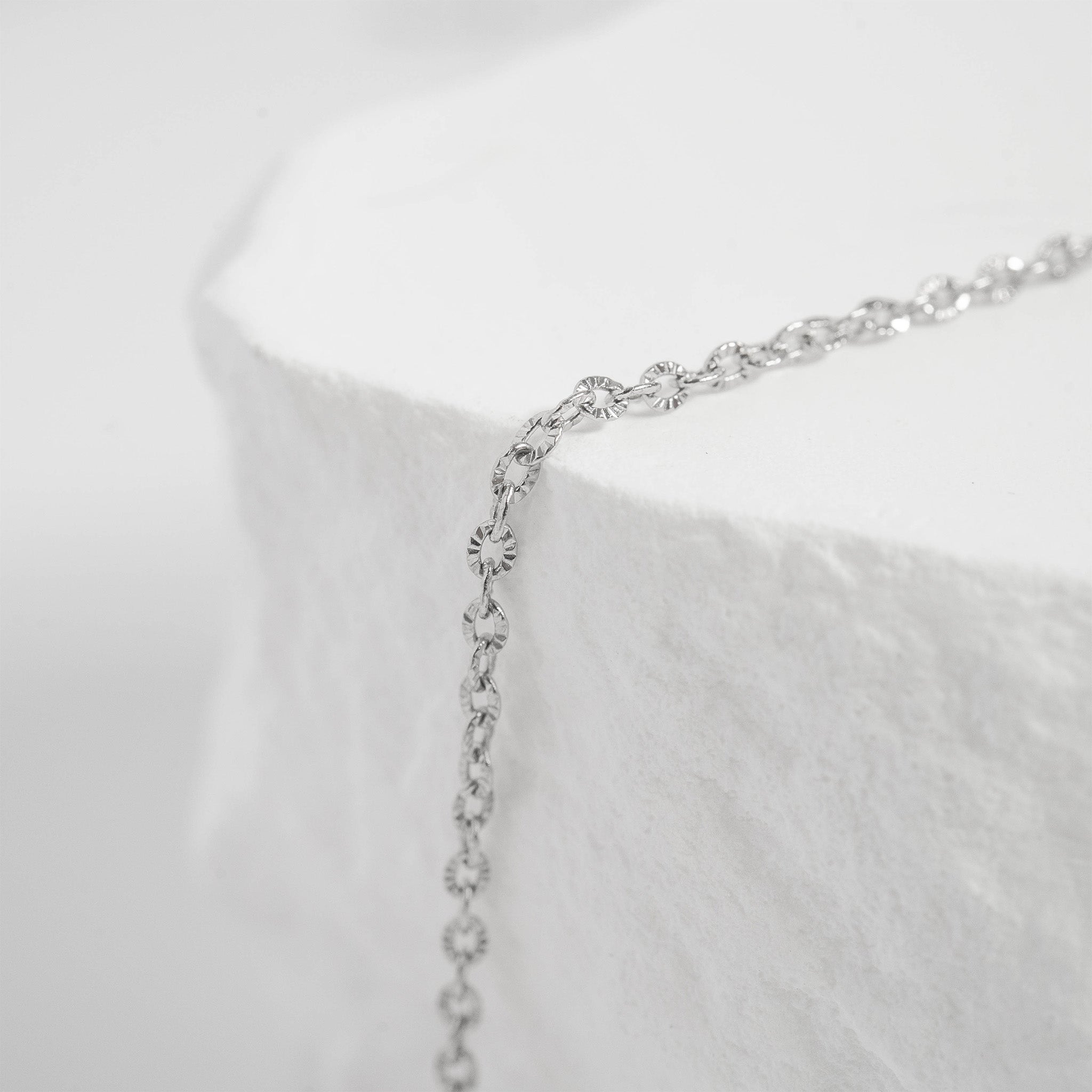18K Gold PVD Stainless Steel Crimped Oval Link Chain Necklace