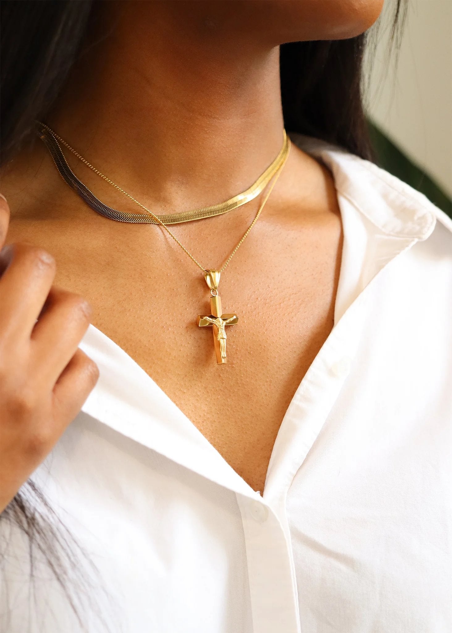 18K Gold PVD Stainless Steel Crucifix Cross Pendant