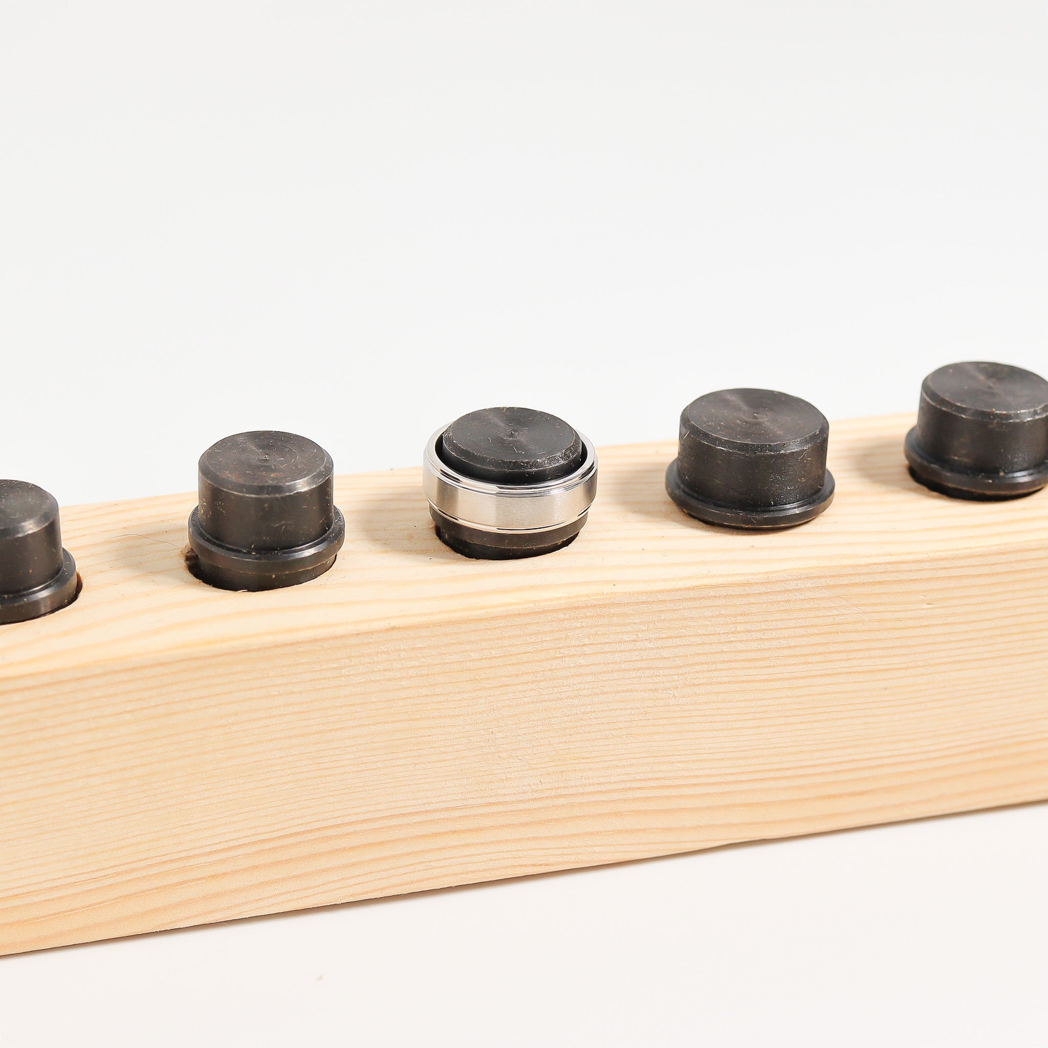 Ring mandrels sizes 3-16 in wooden holder