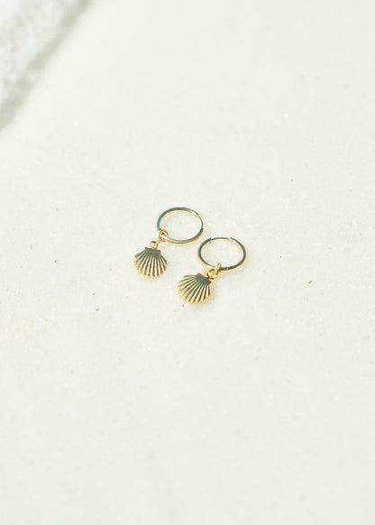 18K Gold Stainless Steel Shell Pendant Huggie Earrings