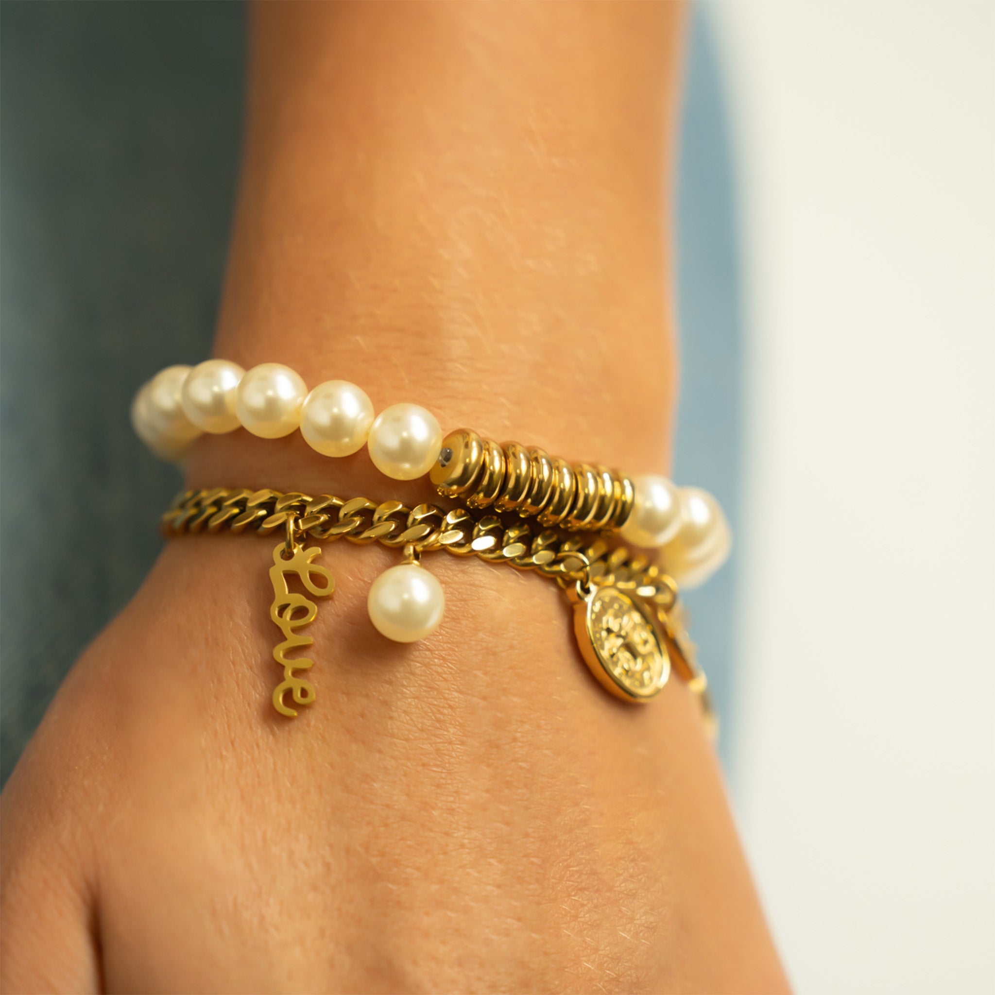 18K Gold PVD 8mm Kiska Glass Pearl Beaded Stretch Bracelet