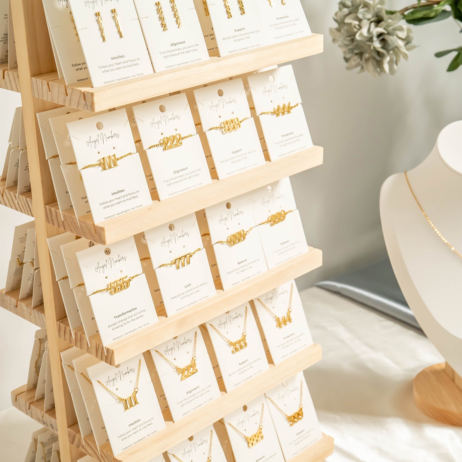 Jordan Jewelry Display