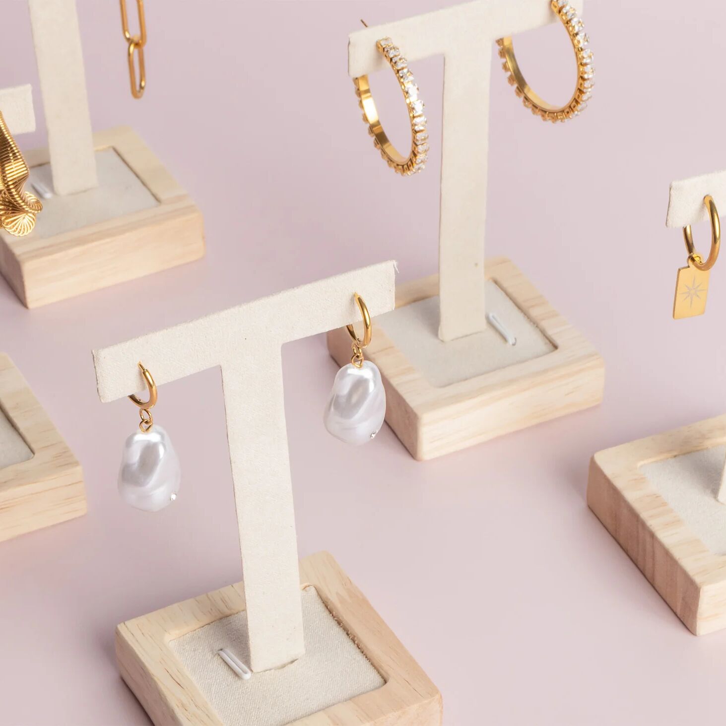 Wood Single Pair Earring Display