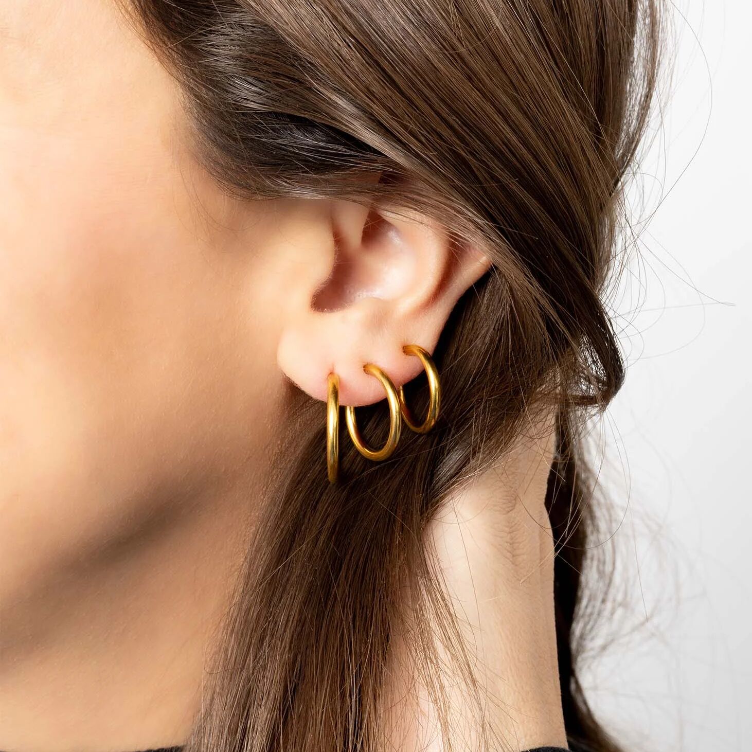 18K Gold PVD Stainless Steel Sliding Spring Huggie Hoop Earrings