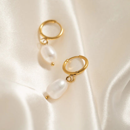 18K Gold PVD Stainless Steel Huggie Hoop with Freshwater Pearl Earring