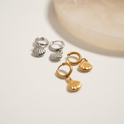 18K Gold PVD Stainless Steel Shell Huggie Hoop Earring