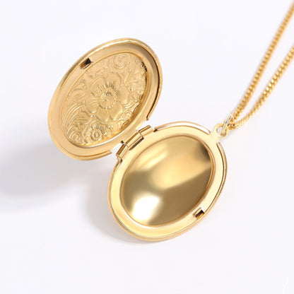 18K Gold PVD Stainless Steel Textured Oval Locket