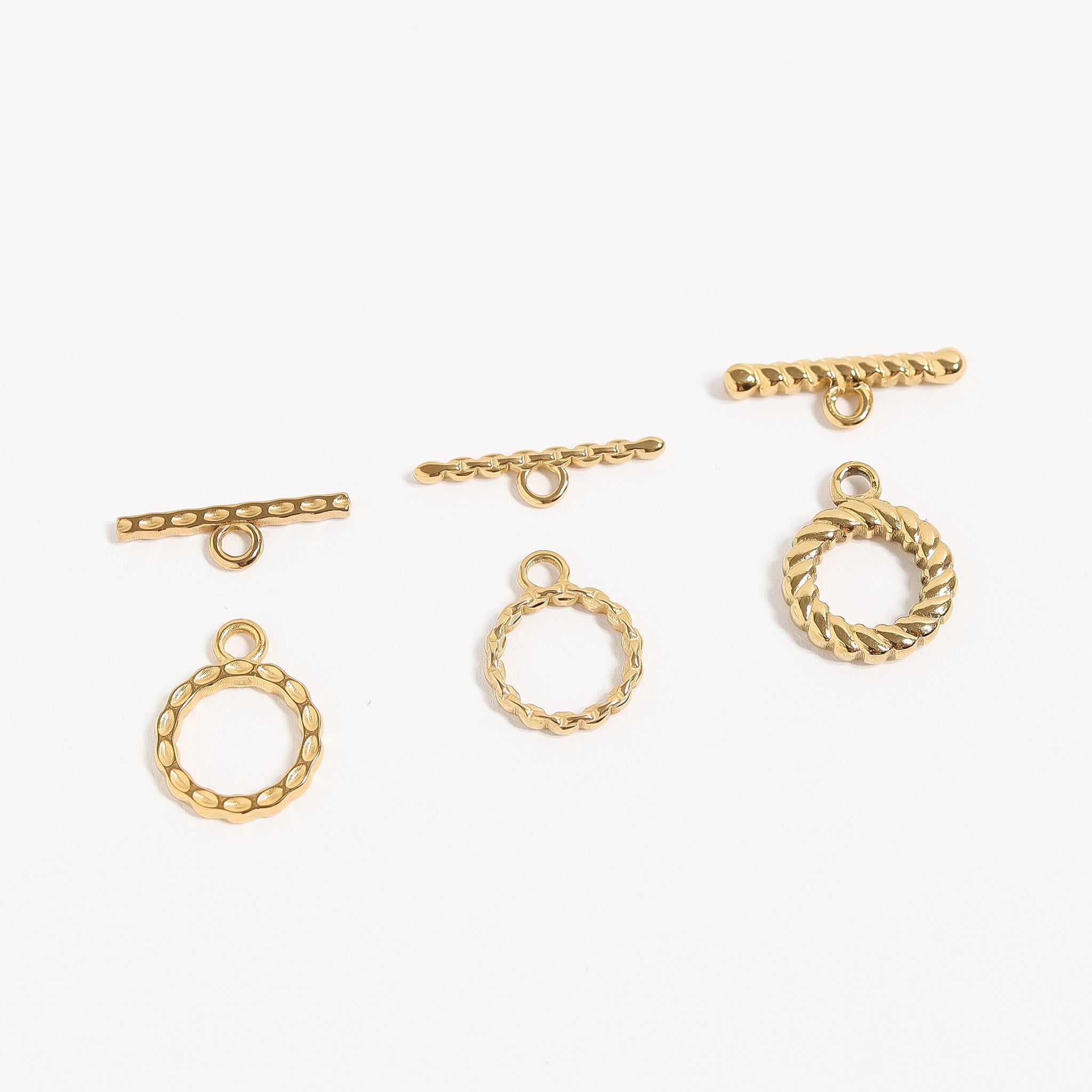 18K Gold PVD Stainless Steel Textured Circle Toggle Clasp