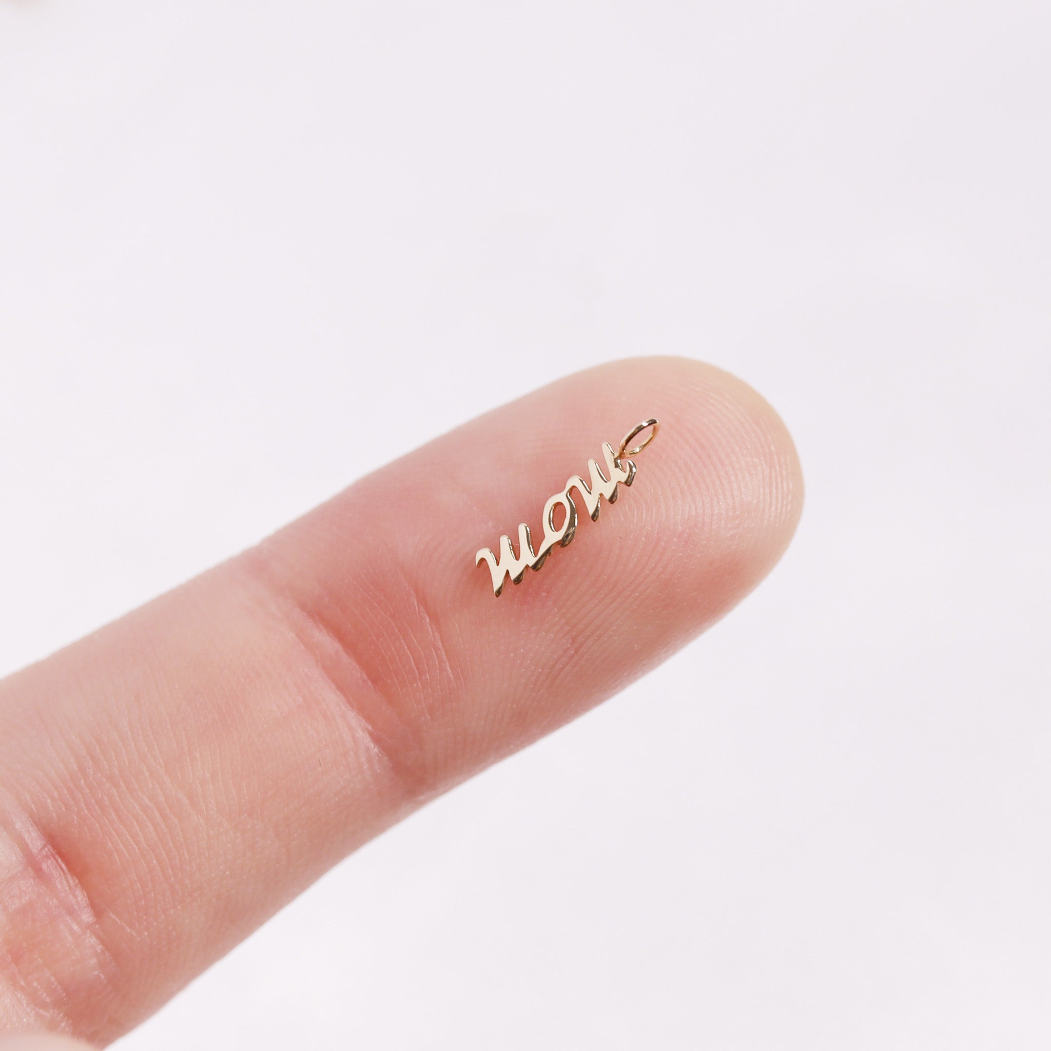 Permanent Jewelry 14K Solid Gold Mom Script Charm