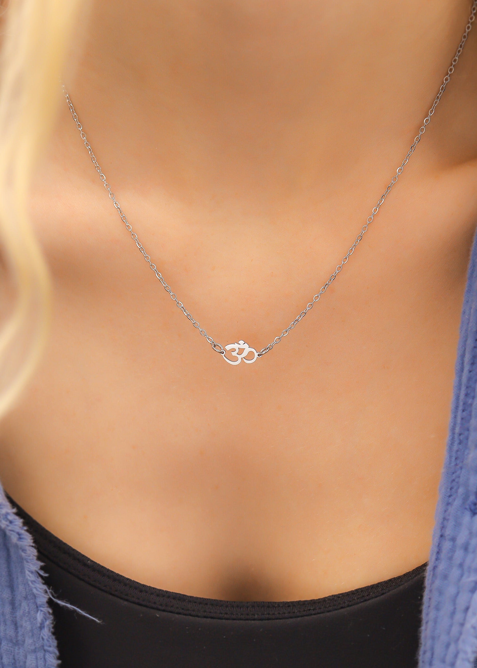 18K Gold PVD Stainless Steel Loop Connector Chain Necklace