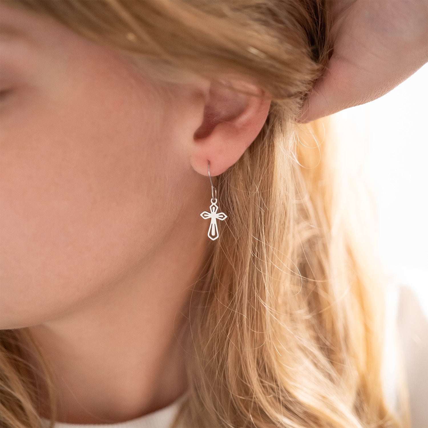 18K Gold PVD Stainless Steel Pointed Cross Charm